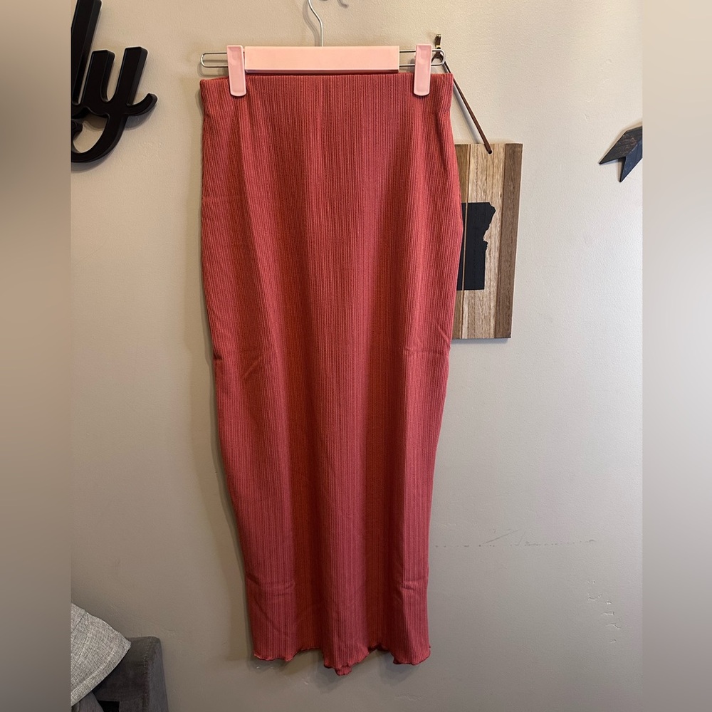 Elegant Red Pencil Skirt